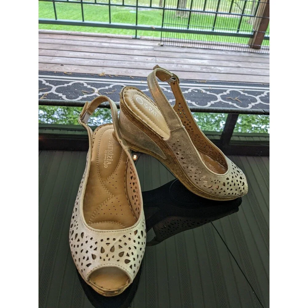 Patrizia Spring Step Womens Sz 39 (8.5) Shaninioqua Gold Peep Toe Wedge Sandal